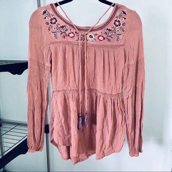 Knox Rose Tops - 💚 $4 BUNDLED Knox Rose • Boho Mauve Embroidered Blouse